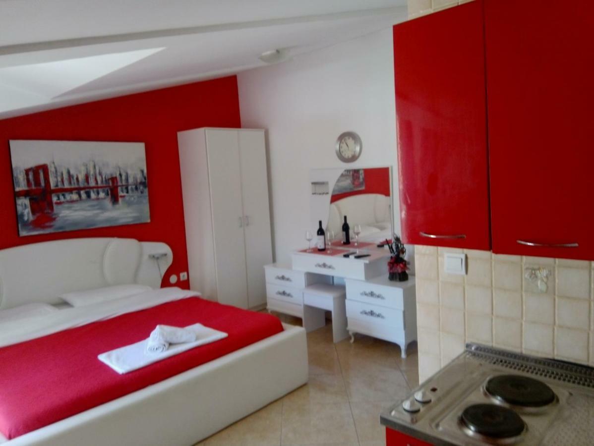 Apartmani M Herceg Novi Buitenkant foto